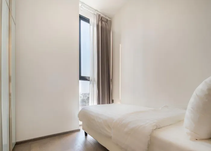 Hampton Phayathai Apartment